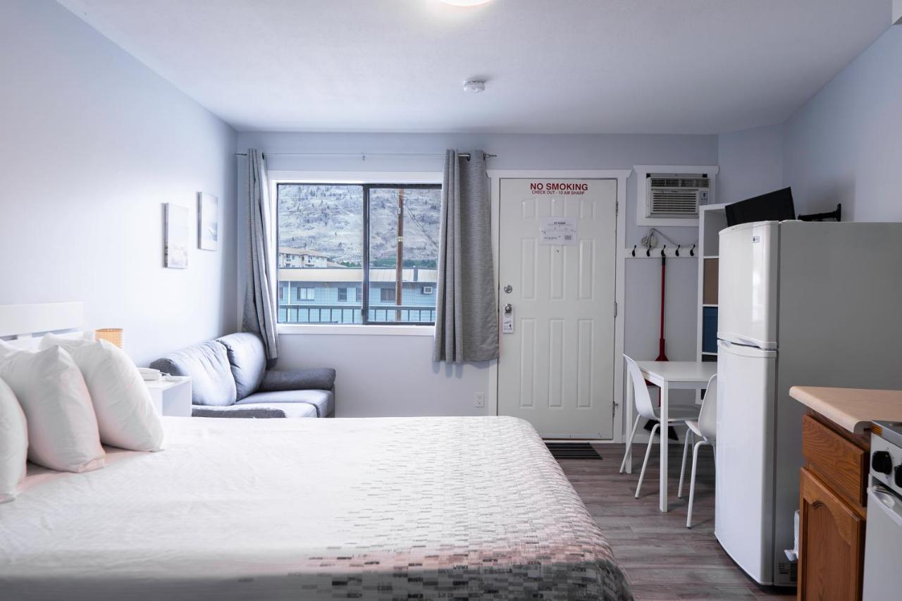 Poplars Motel On The Lake Osoyoos Εξωτερικό φωτογραφία