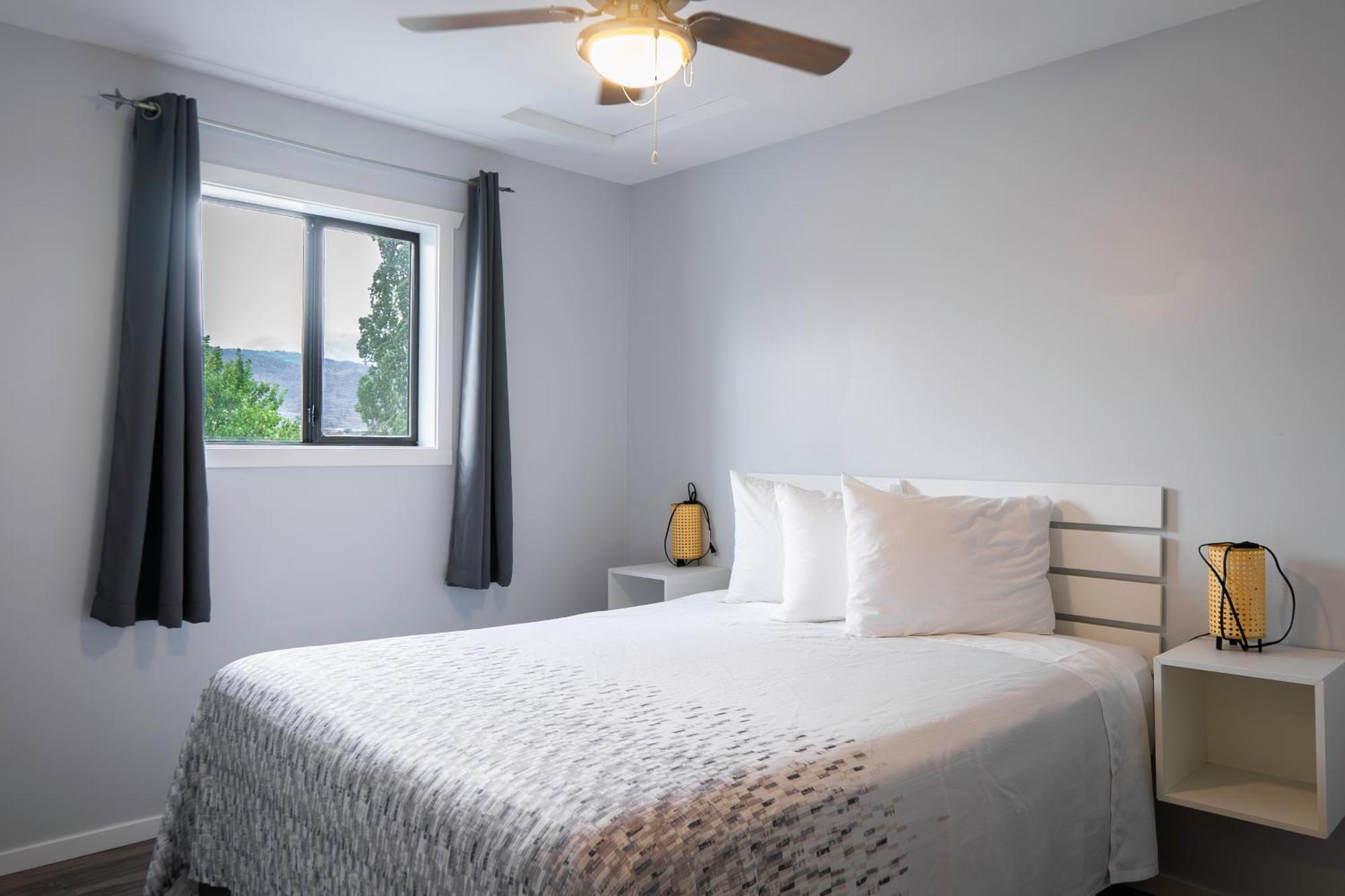 Poplars Motel On The Lake Osoyoos Εξωτερικό φωτογραφία