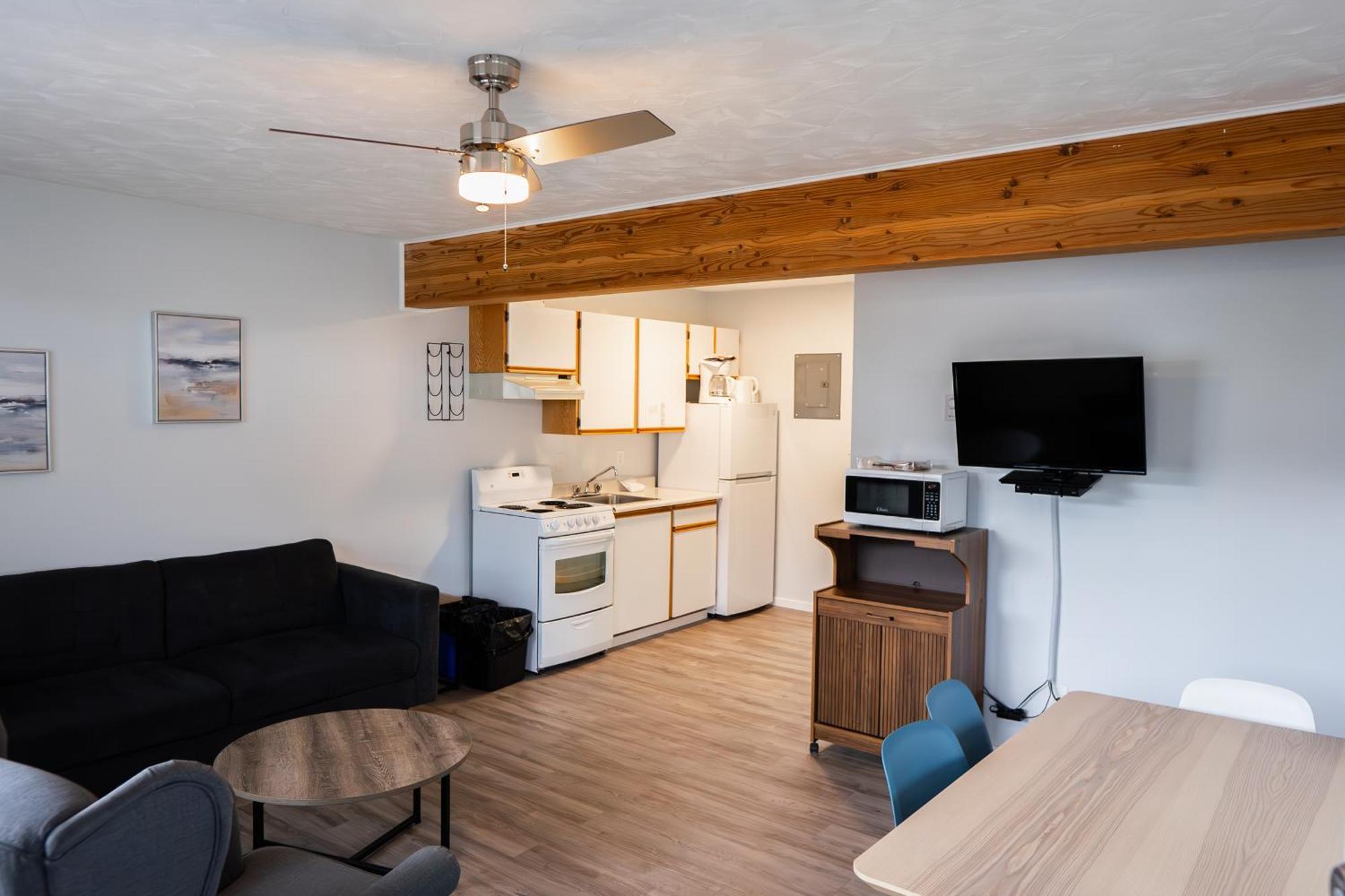Poplars Motel On The Lake Osoyoos Εξωτερικό φωτογραφία